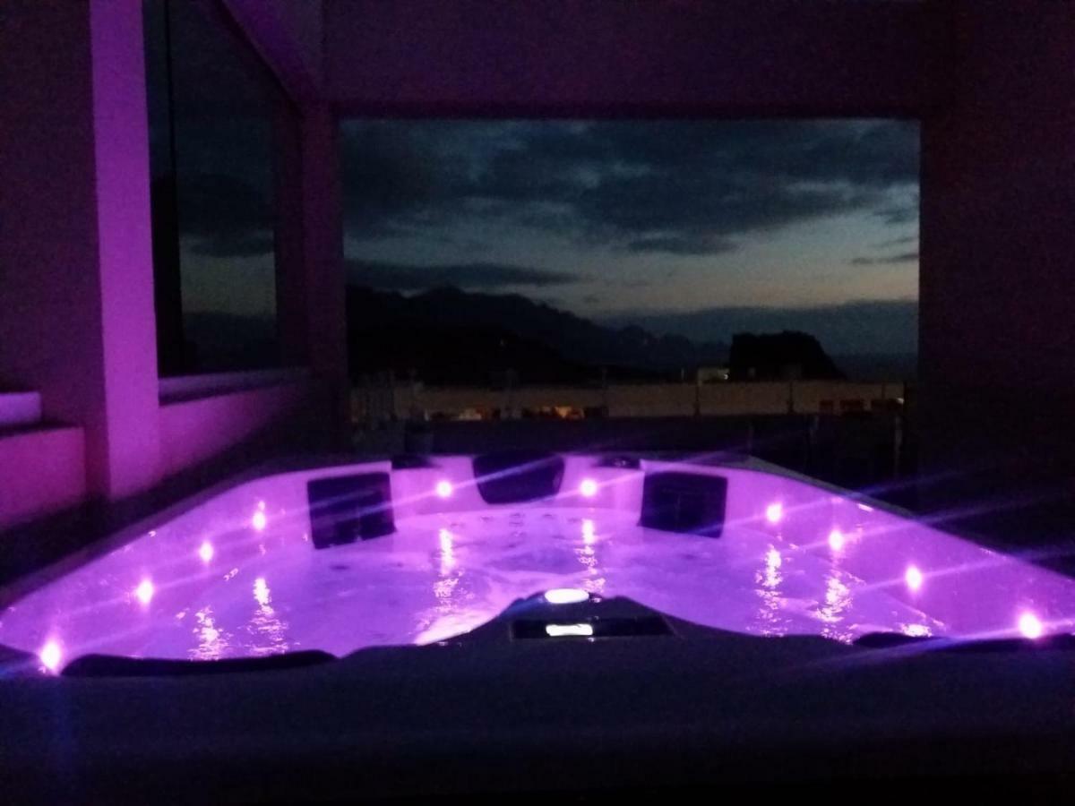 شقة El Rome Duplex أَغايتي المظهر الخارجي الصورة